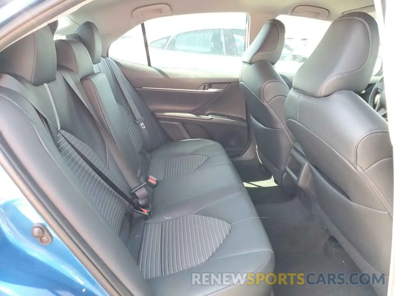 6 Photograph of a damaged car 4T1G11AK3LU321797 TOYOTA CAMRY 2020