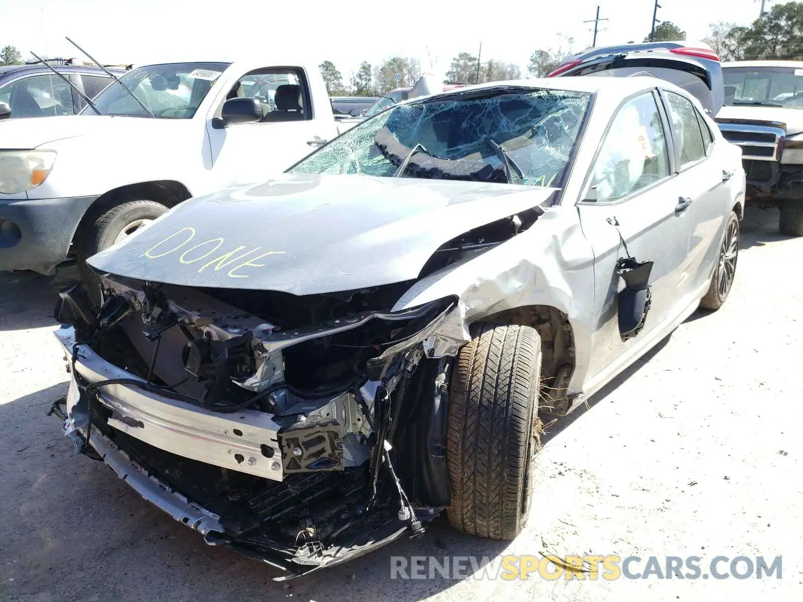2 Photograph of a damaged car 4T1G11AK3LU345386 TOYOTA CAMRY 2020