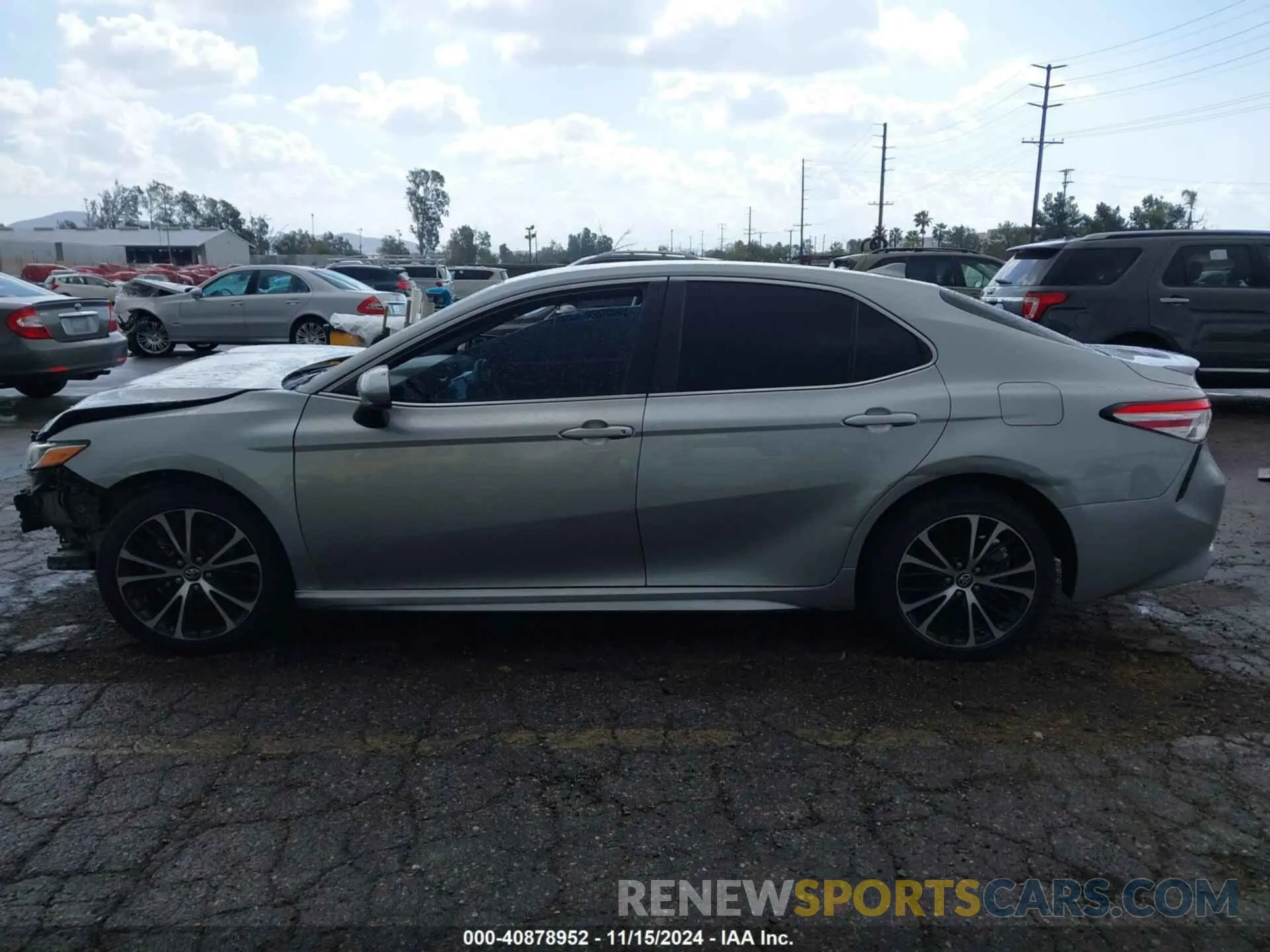 15 Photograph of a damaged car 4T1G11AK3LU350796 TOYOTA CAMRY 2020