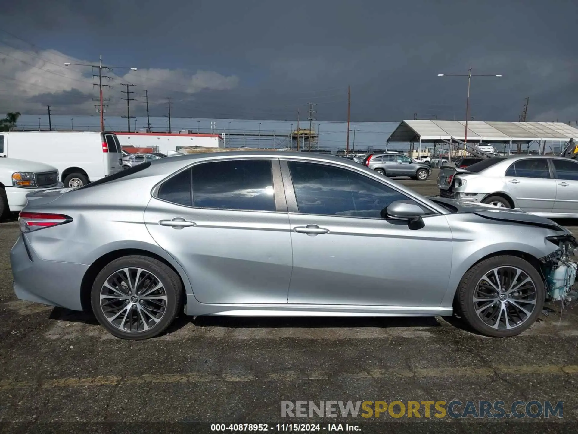 20 Photograph of a damaged car 4T1G11AK3LU350796 TOYOTA CAMRY 2020