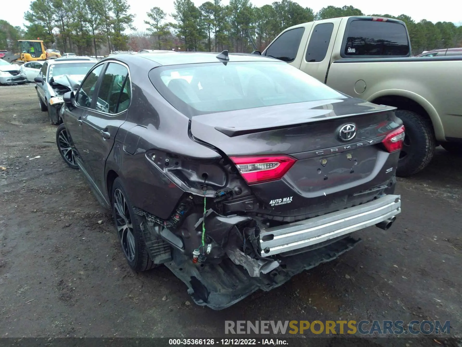 6 Photograph of a damaged car 4T1G11AK3LU359532 TOYOTA CAMRY 2020