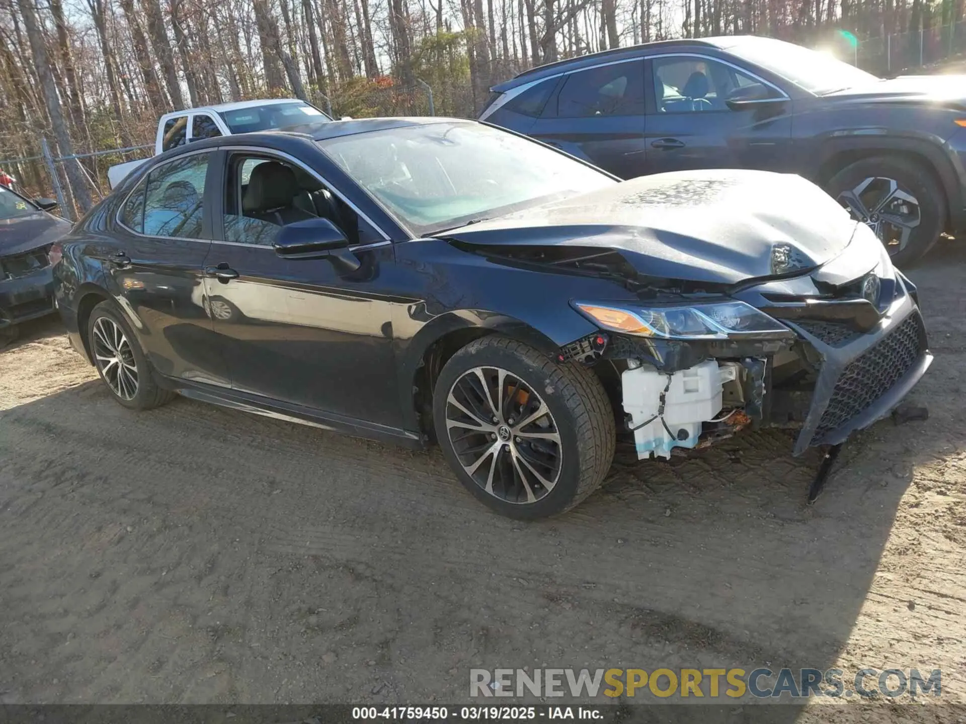 1 Photograph of a damaged car 4T1G11AK3LU365315 TOYOTA CAMRY 2020