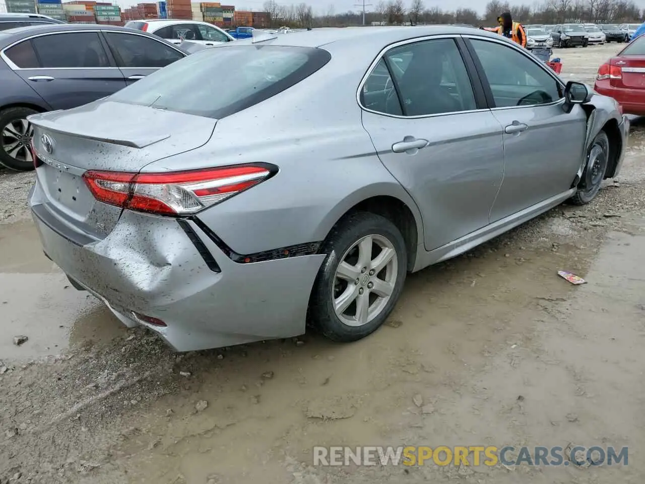 3 Photograph of a damaged car 4T1G11AK3LU380591 TOYOTA CAMRY 2020