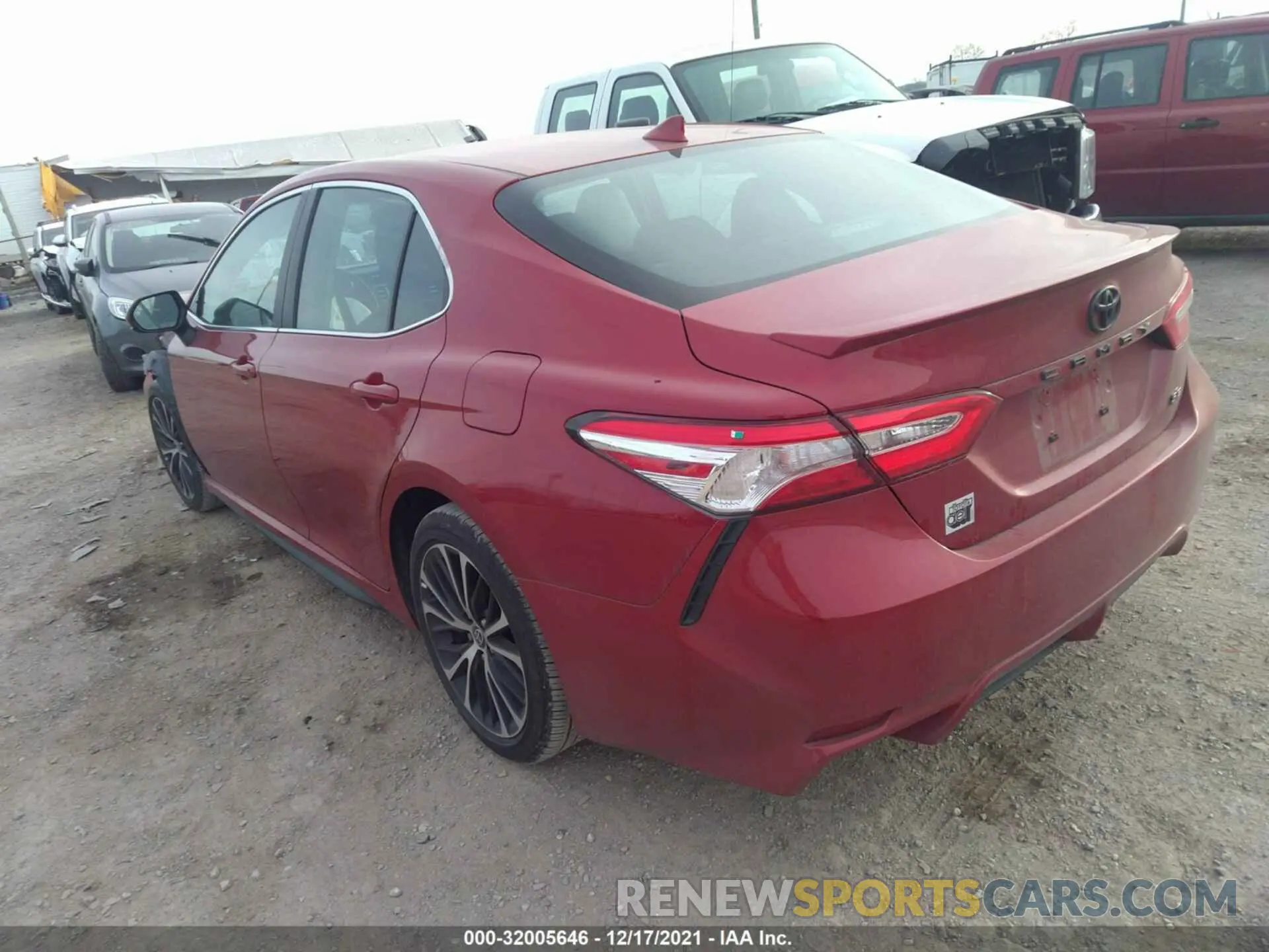 3 Photograph of a damaged car 4T1G11AK3LU398041 TOYOTA CAMRY 2020