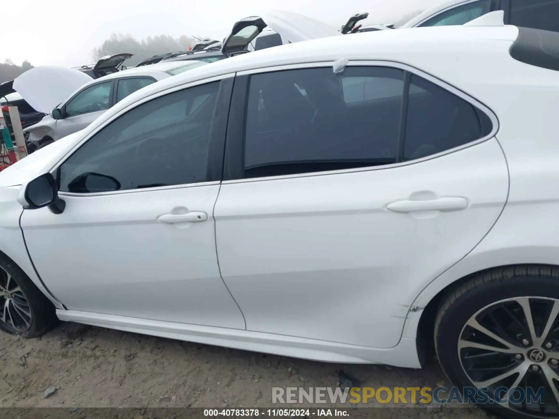 15 Фотография поврежденного автомобиля 4T1G11AK3LU502785 TOYOTA CAMRY 2020