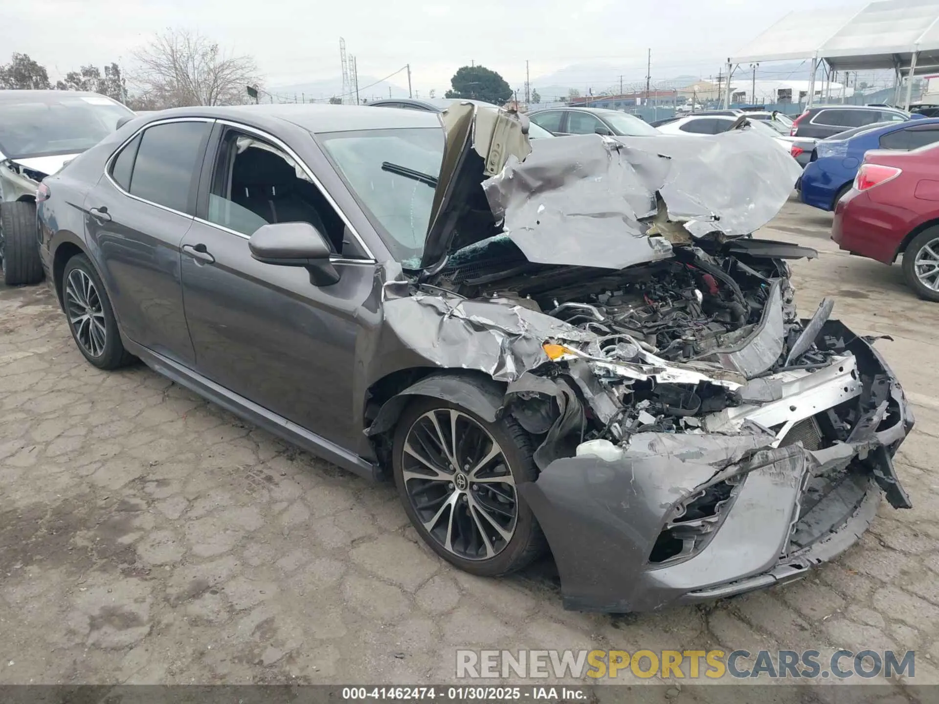 1 Фотография поврежденного автомобиля 4T1G11AK3LU504844 TOYOTA CAMRY 2020
