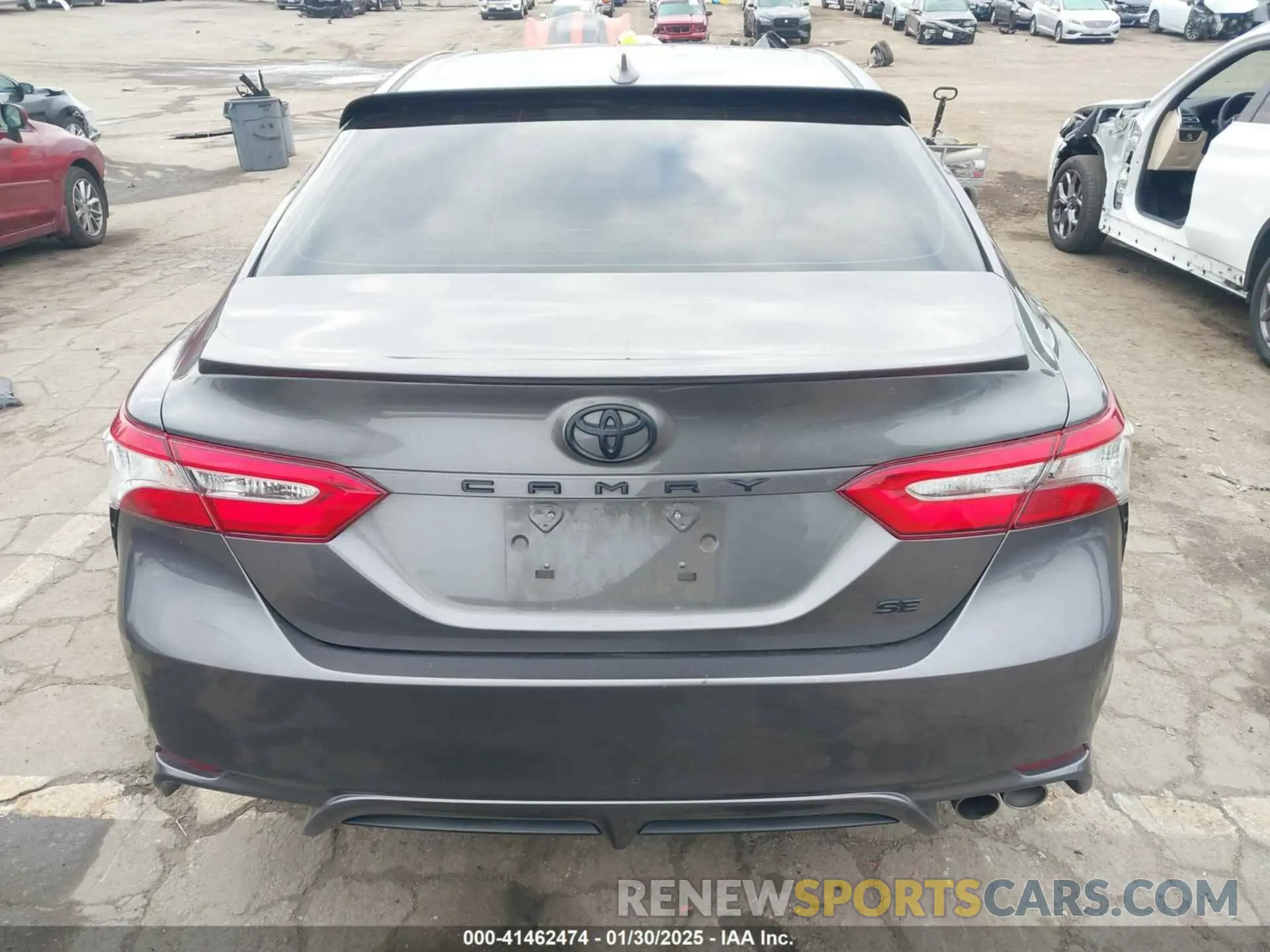 17 Фотография поврежденного автомобиля 4T1G11AK3LU504844 TOYOTA CAMRY 2020
