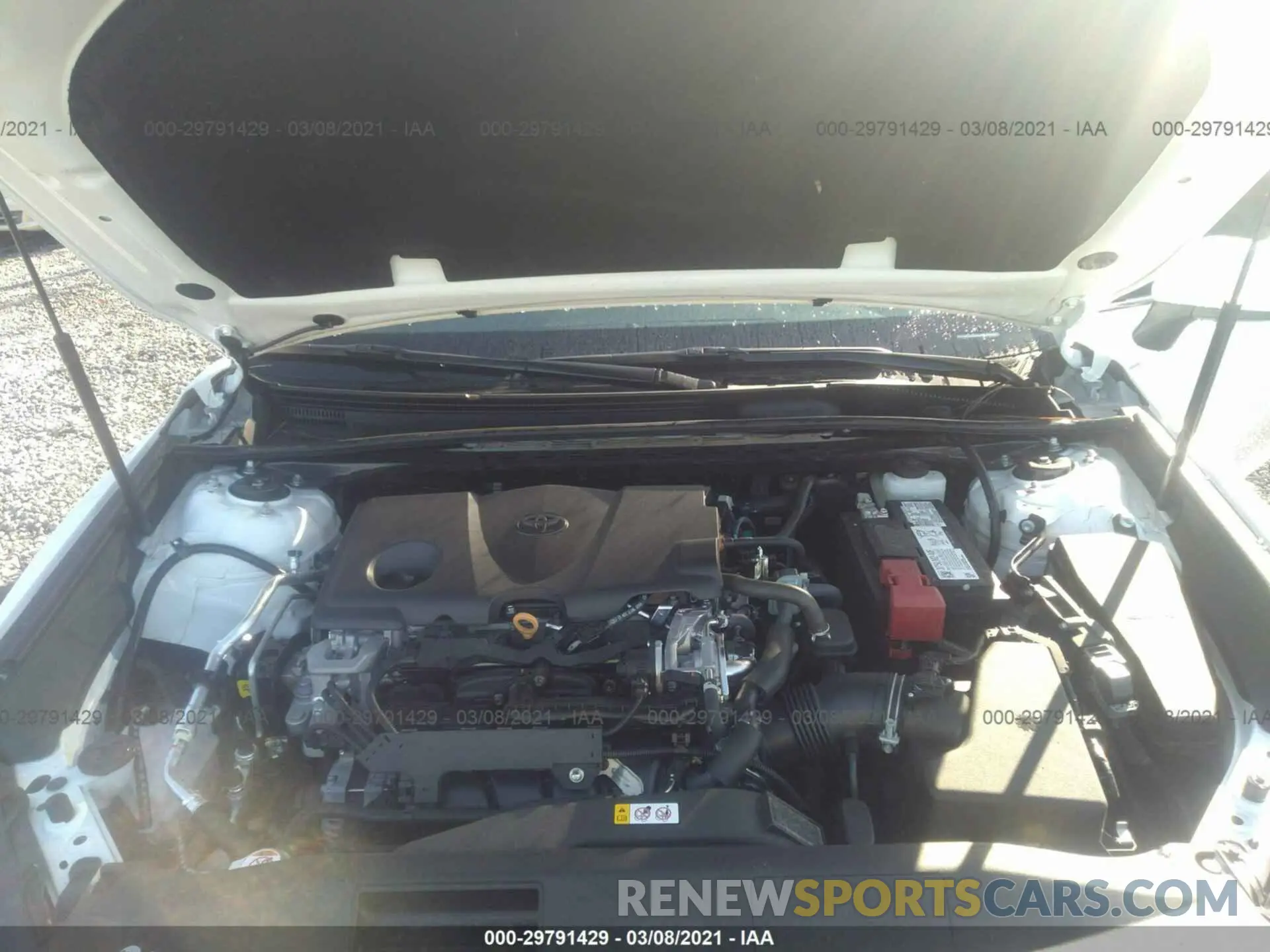 10 Photograph of a damaged car 4T1G11AK3LU505668 TOYOTA CAMRY 2020