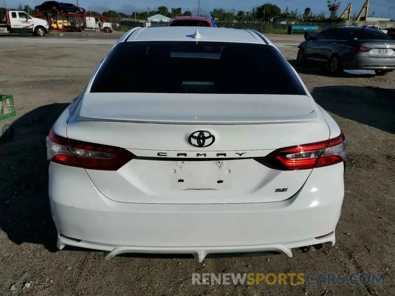 6 Photograph of a damaged car 4T1G11AK3LU508358 TOYOTA CAMRY 2020
