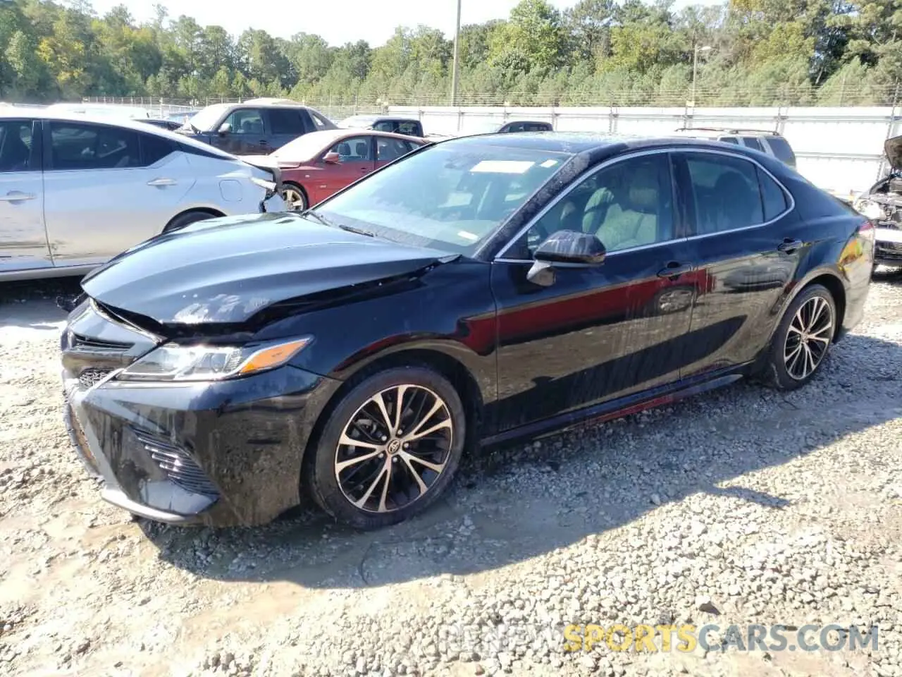 1 Фотография поврежденного автомобиля 4T1G11AK3LU508523 TOYOTA CAMRY 2020