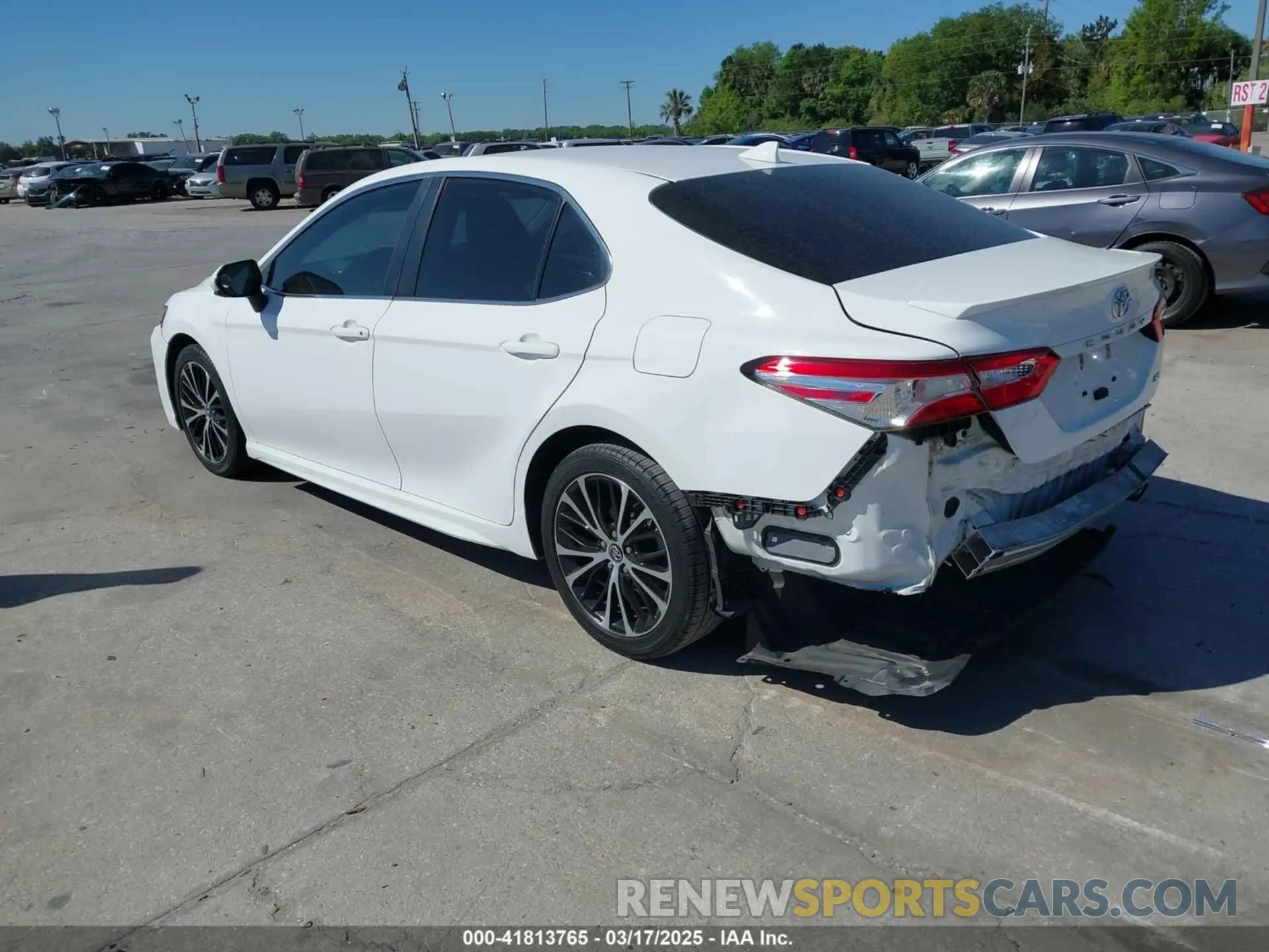 3 Photograph of a damaged car 4T1G11AK3LU887068 TOYOTA CAMRY 2020