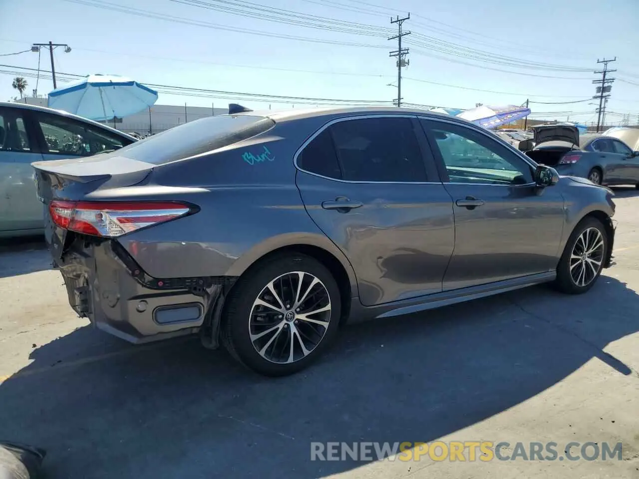 3 Photograph of a damaged car 4T1G11AK3LU887927 TOYOTA CAMRY 2020