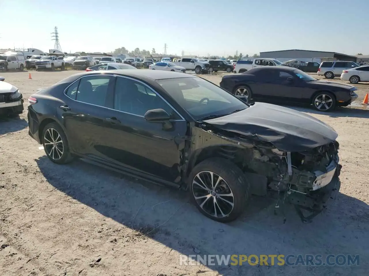 4 Фотография поврежденного автомобиля 4T1G11AK3LU920831 TOYOTA CAMRY 2020