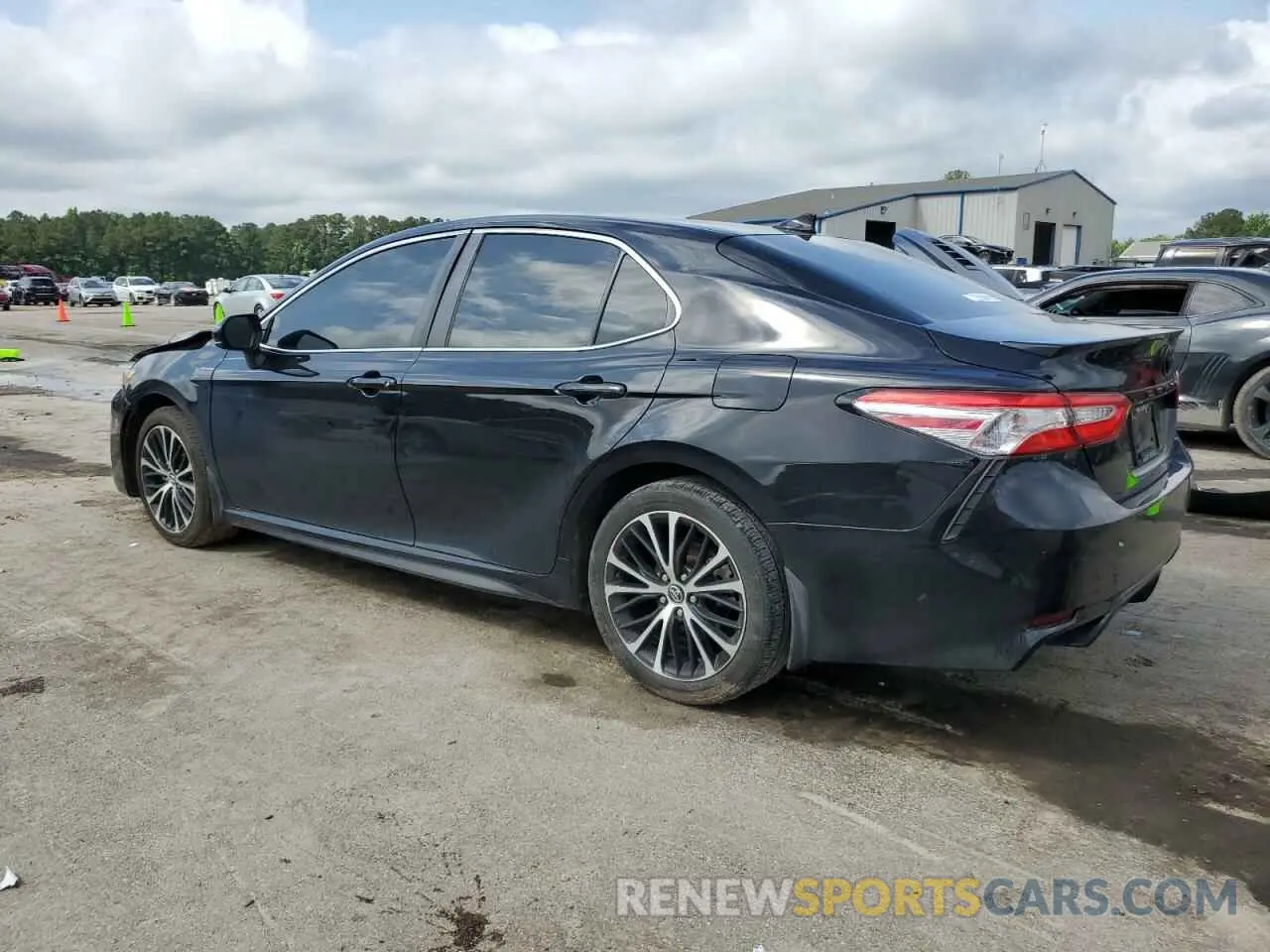 2 Фотография поврежденного автомобиля 4T1G11AK3LU924006 TOYOTA CAMRY 2020