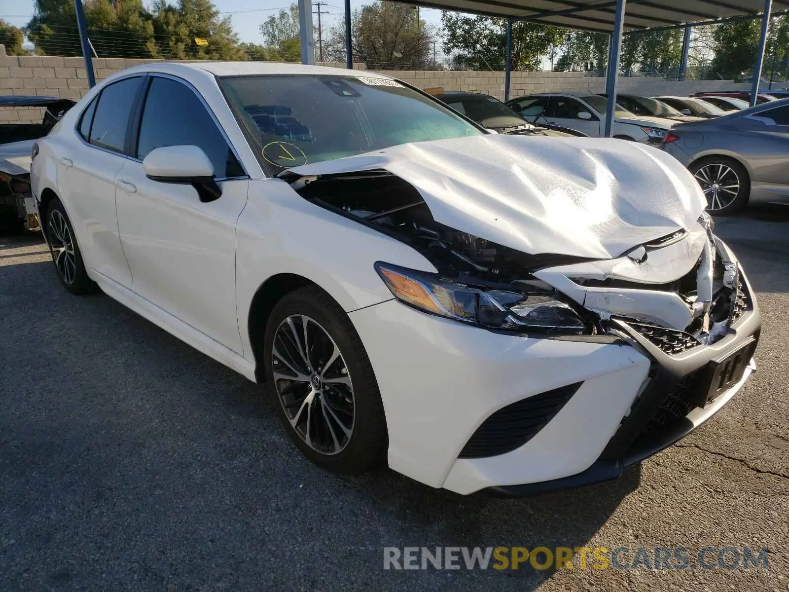 1 Photograph of a damaged car 4T1G11AK3LU979006 TOYOTA CAMRY 2020