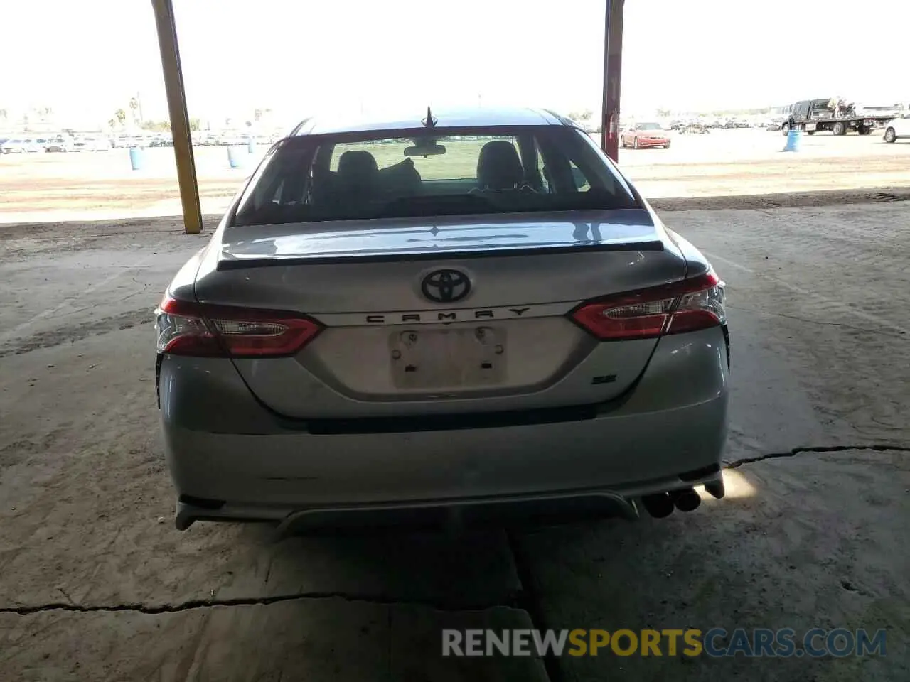 6 Фотография поврежденного автомобиля 4T1G11AK4LU302224 TOYOTA CAMRY 2020