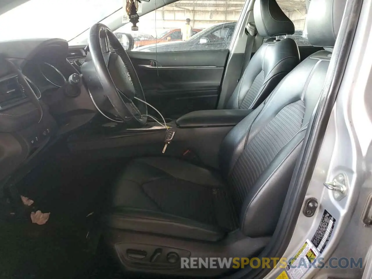 7 Фотография поврежденного автомобиля 4T1G11AK4LU302224 TOYOTA CAMRY 2020