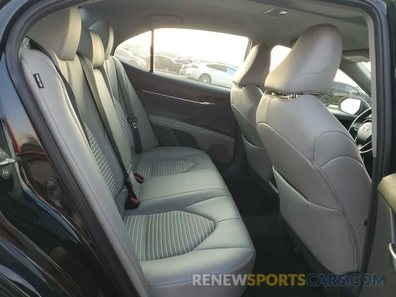10 Фотография поврежденного автомобиля 4T1G11AK4LU317189 TOYOTA CAMRY 2020