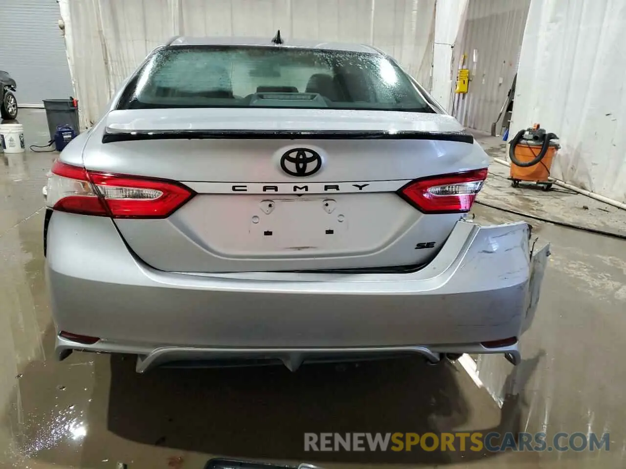 6 Фотография поврежденного автомобиля 4T1G11AK4LU320271 TOYOTA CAMRY 2020