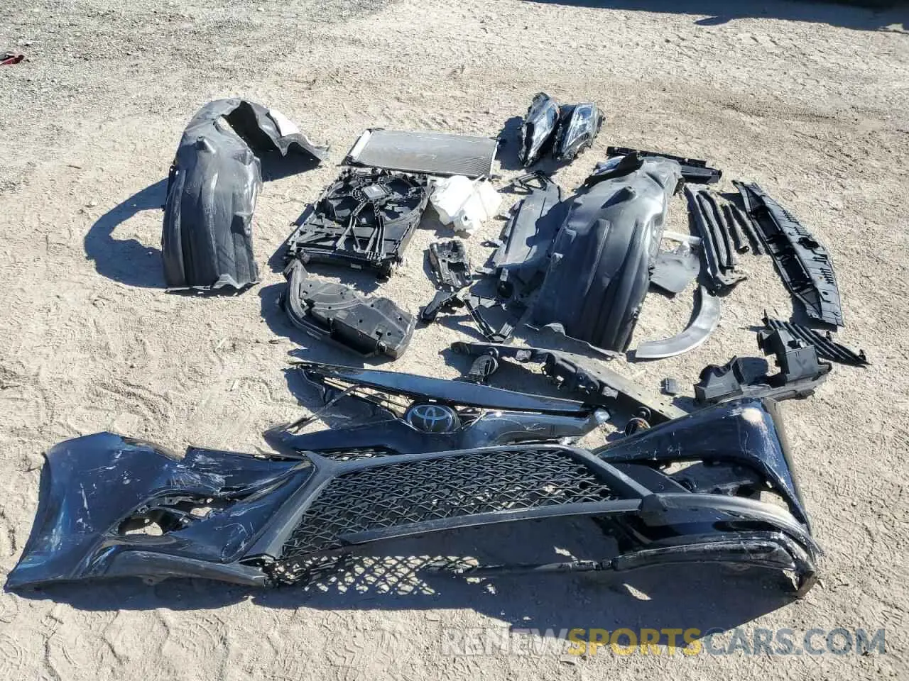 12 Фотография поврежденного автомобиля 4T1G11AK4LU320500 TOYOTA CAMRY 2020