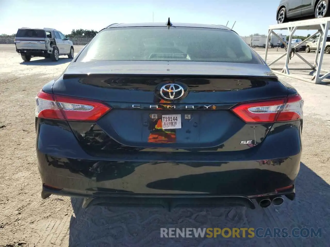 6 Фотография поврежденного автомобиля 4T1G11AK4LU320500 TOYOTA CAMRY 2020