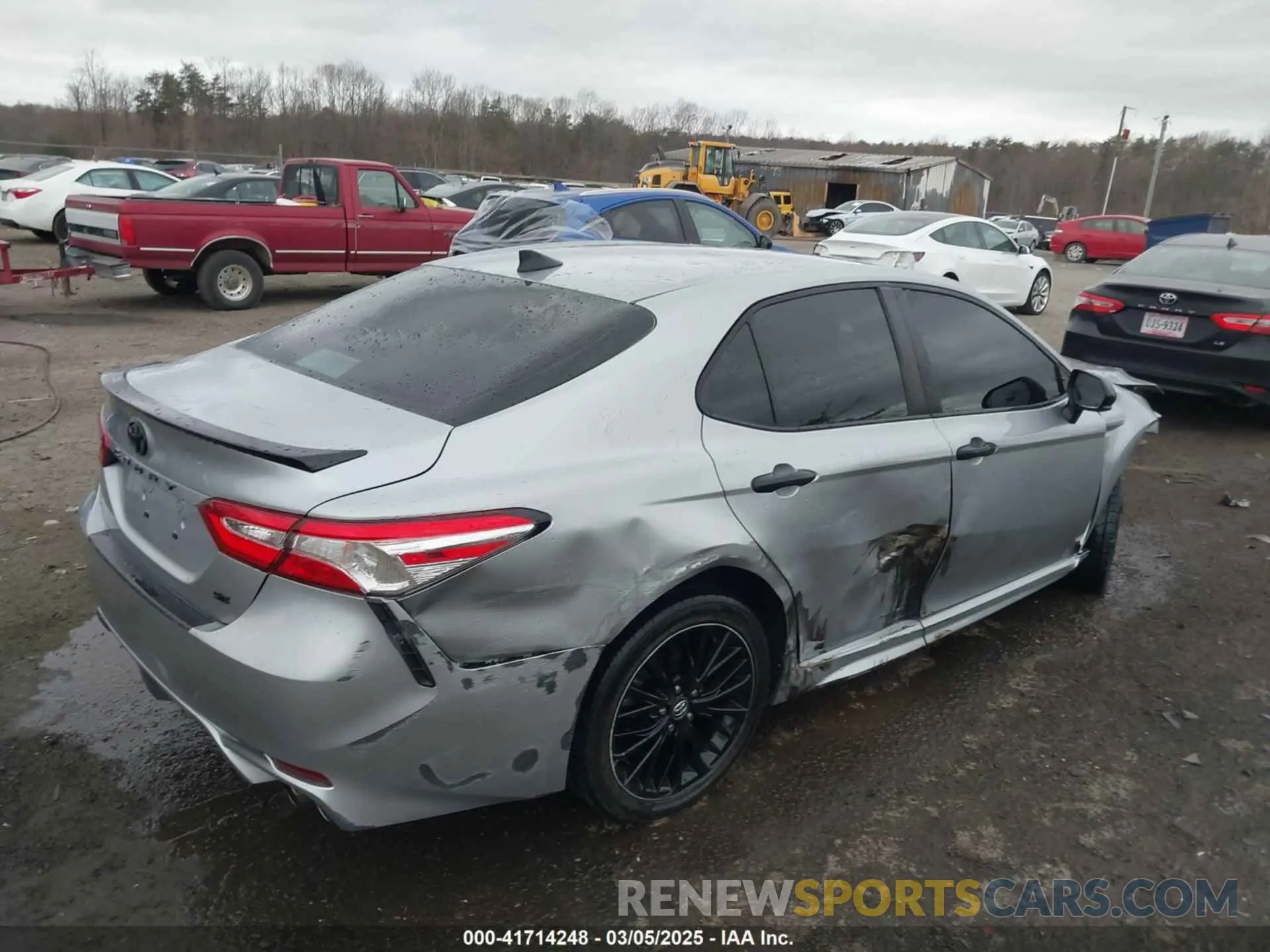 4 Photograph of a damaged car 4T1G11AK4LU323963 TOYOTA CAMRY 2020