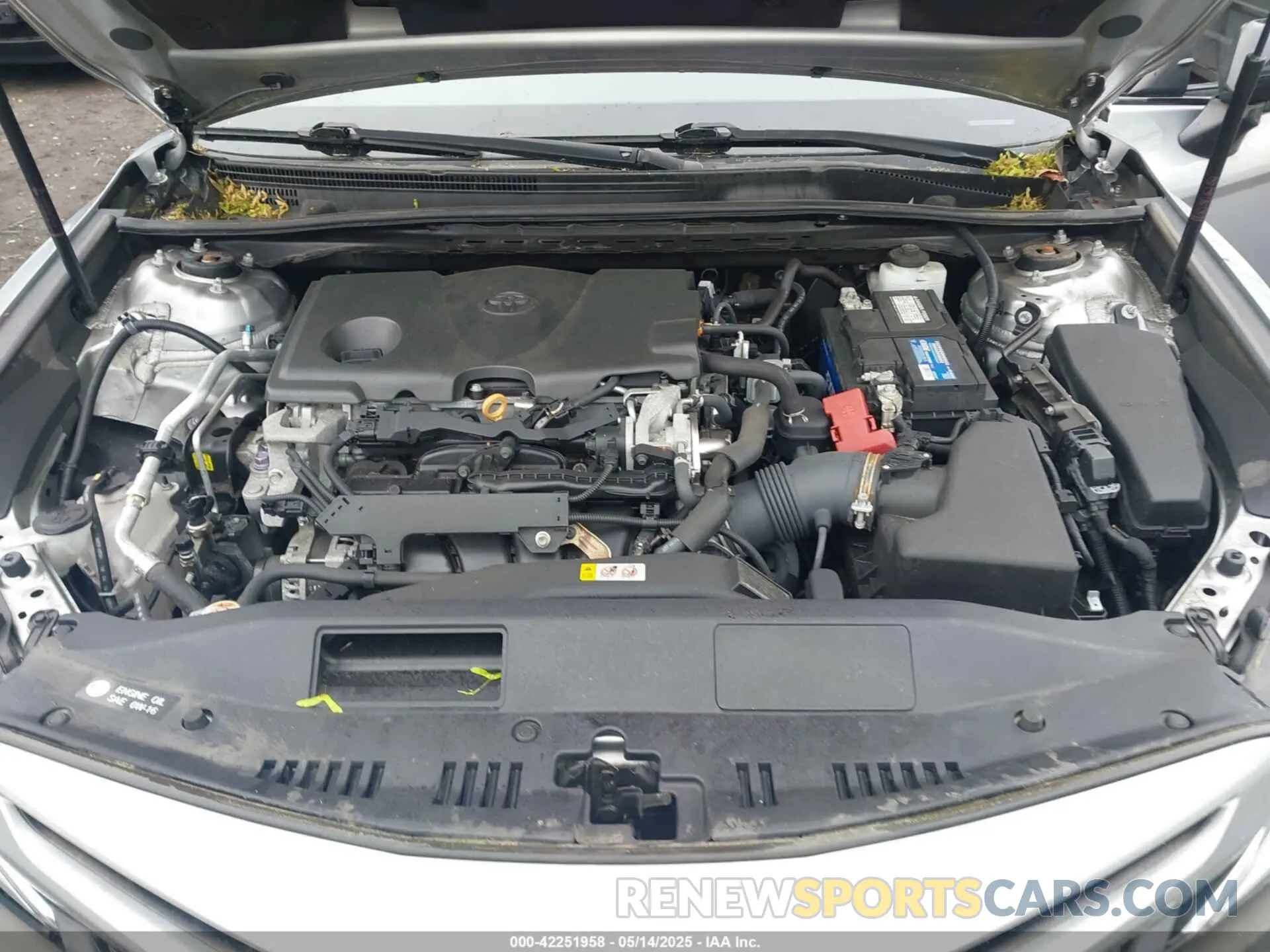 10 Photograph of a damaged car 4T1G11AK4LU325633 TOYOTA CAMRY 2020