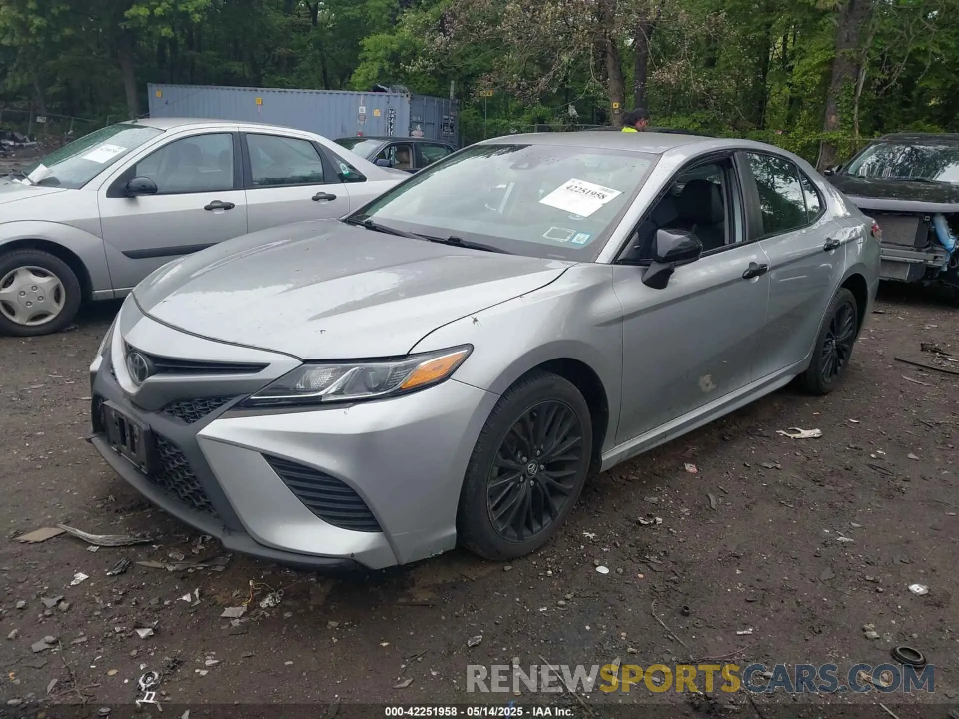 2 Photograph of a damaged car 4T1G11AK4LU325633 TOYOTA CAMRY 2020