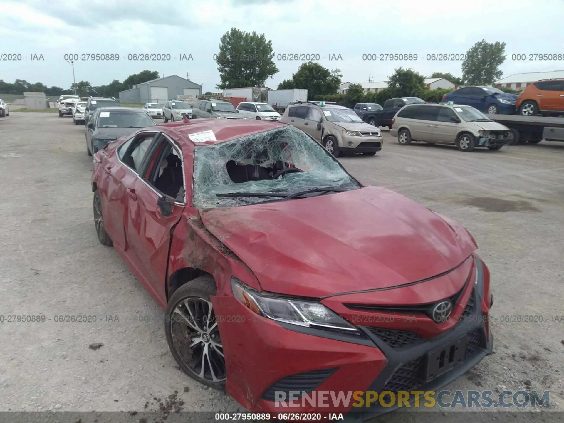 6 Photograph of a damaged car 4T1G11AK4LU338088 TOYOTA CAMRY 2020
