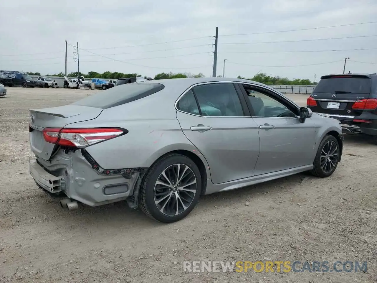 3 Photograph of a damaged car 4T1G11AK4LU341234 TOYOTA CAMRY 2020