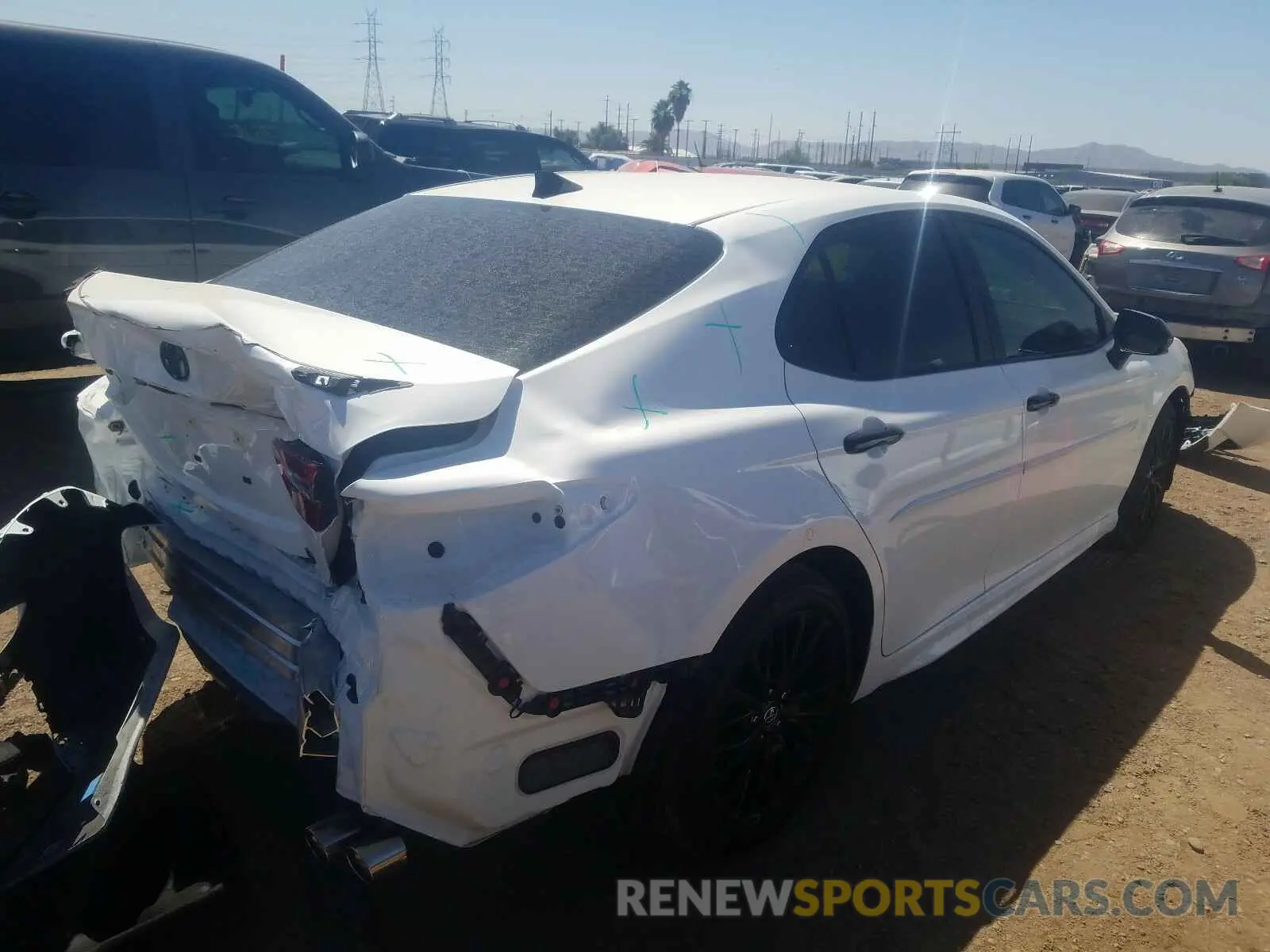 4 Photograph of a damaged car 4T1G11AK4LU341542 TOYOTA CAMRY 2020