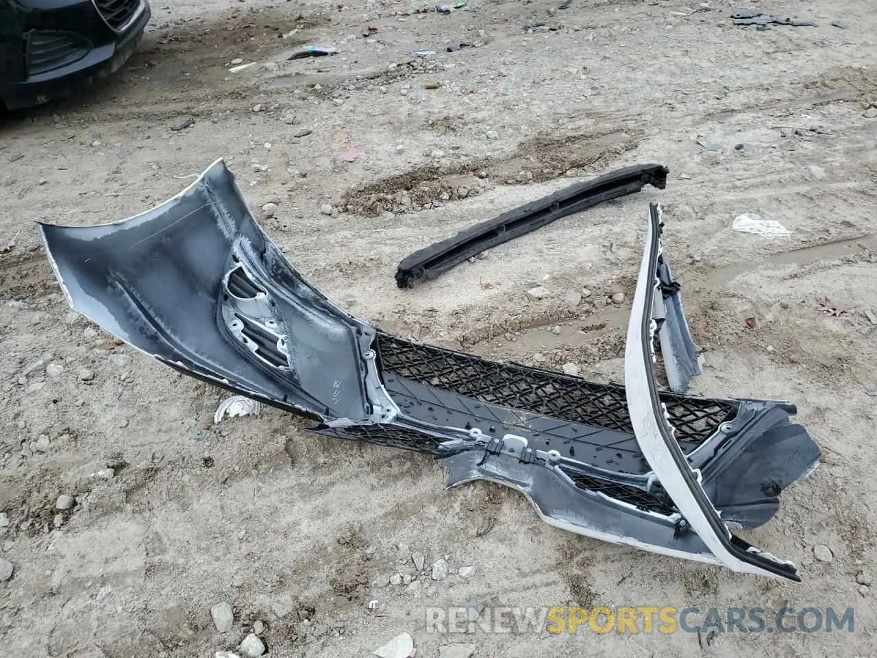 12 Photograph of a damaged car 4T1G11AK4LU347132 TOYOTA CAMRY 2020