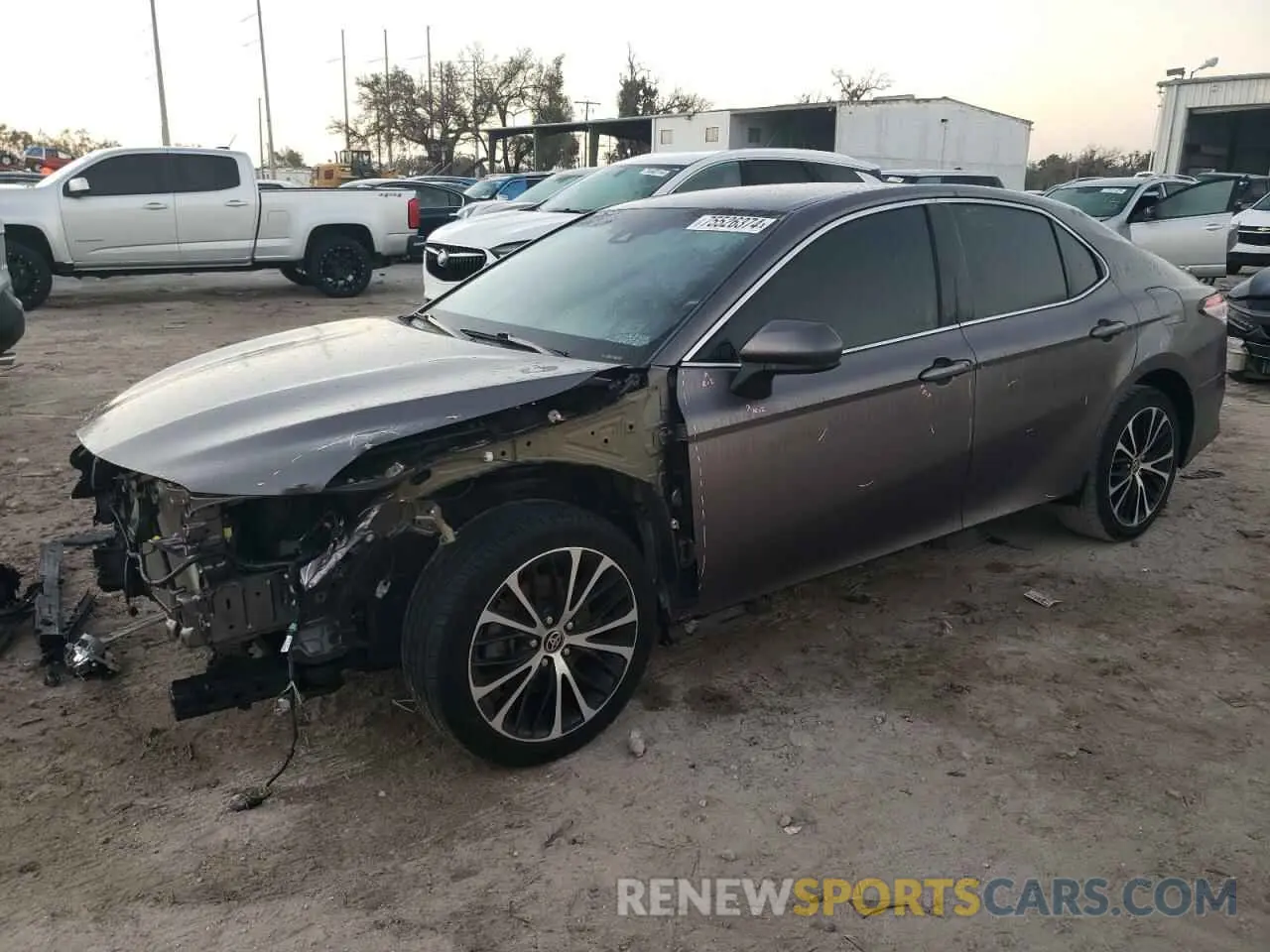 1 Photograph of a damaged car 4T1G11AK4LU359362 TOYOTA CAMRY 2020
