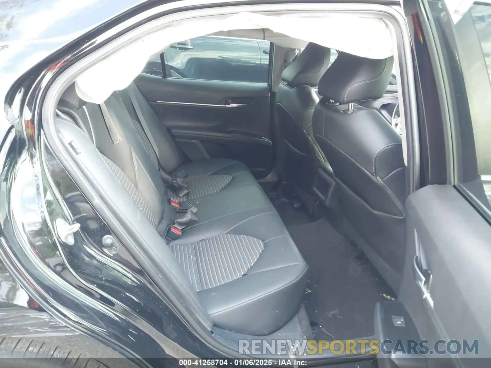 8 Photograph of a damaged car 4T1G11AK4LU376856 TOYOTA CAMRY 2020