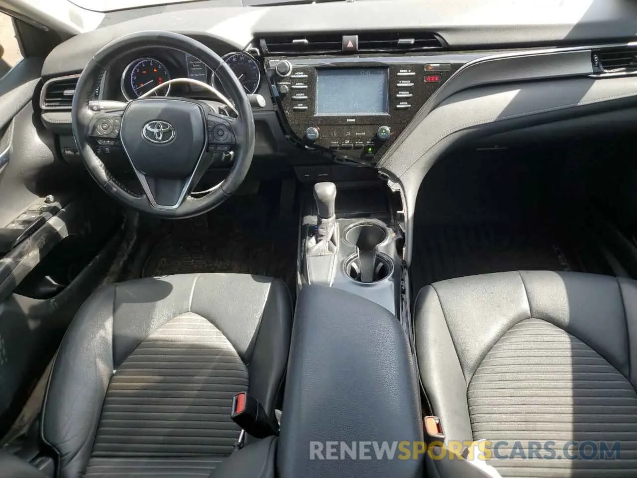 8 Фотография поврежденного автомобиля 4T1G11AK4LU856959 TOYOTA CAMRY 2020