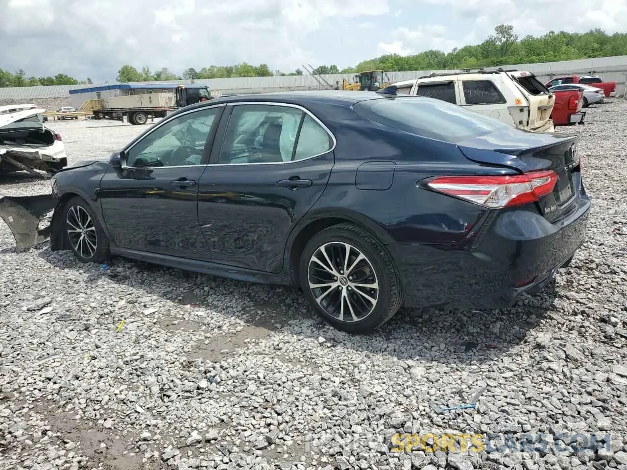 2 Фотография поврежденного автомобиля 4T1G11AK4LU860784 TOYOTA CAMRY 2020