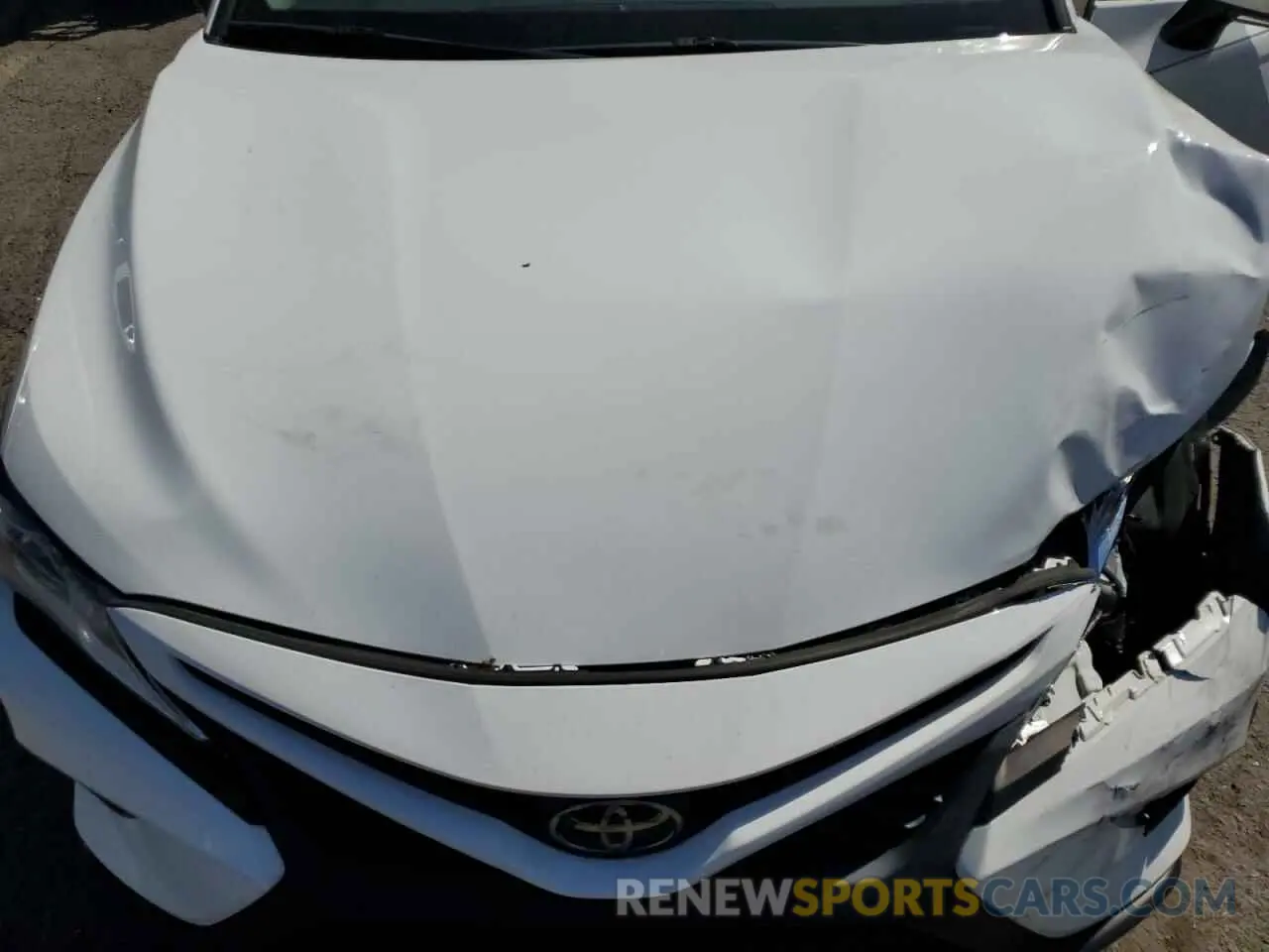 11 Photograph of a damaged car 4T1G11AK4LU868464 TOYOTA CAMRY 2020