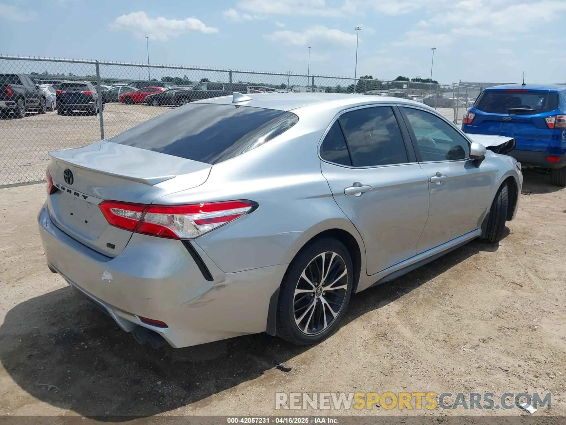 4 Photograph of a damaged car 4T1G11AK4LU916836 TOYOTA CAMRY 2020
