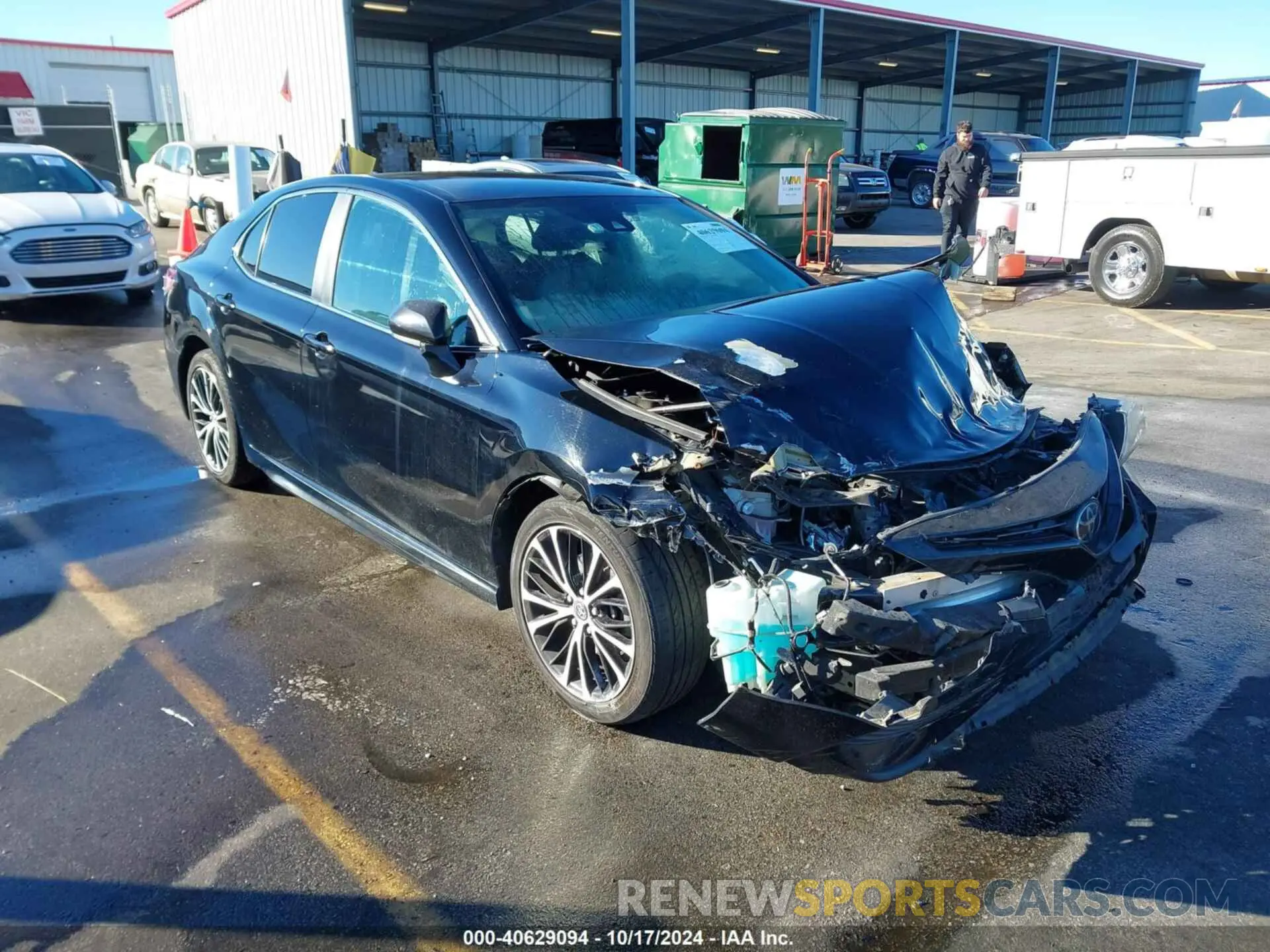 1 Фотография поврежденного автомобиля 4T1G11AK4LU917257 TOYOTA CAMRY 2020