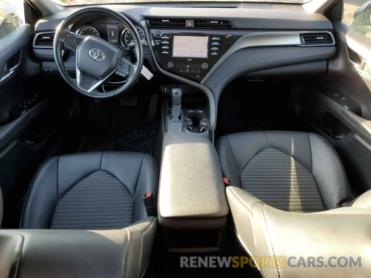 8 Фотография поврежденного автомобиля 4T1G11AK4LU922586 TOYOTA CAMRY 2020