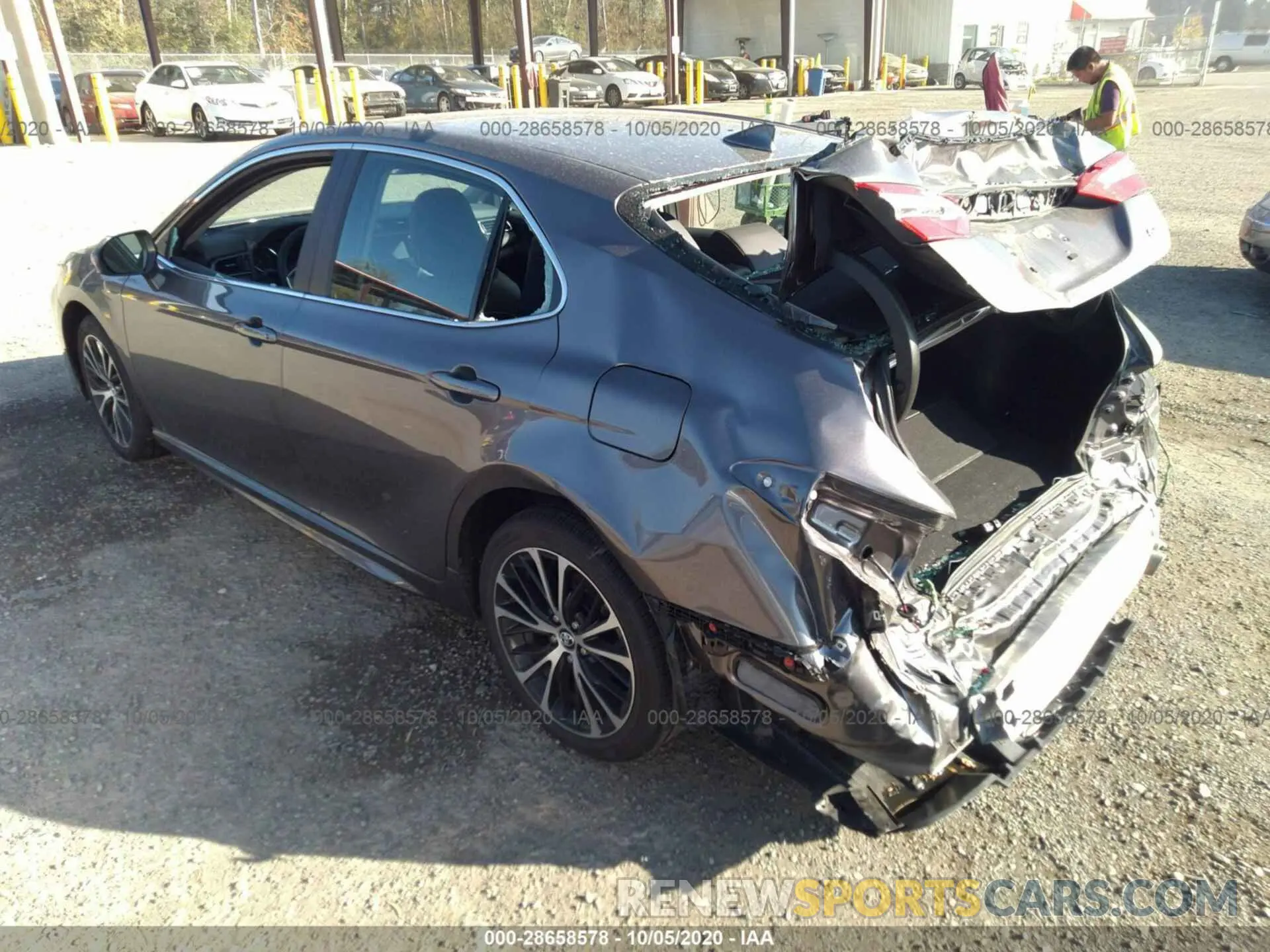 3 Photograph of a damaged car 4T1G11AK4LU943065 TOYOTA CAMRY 2020