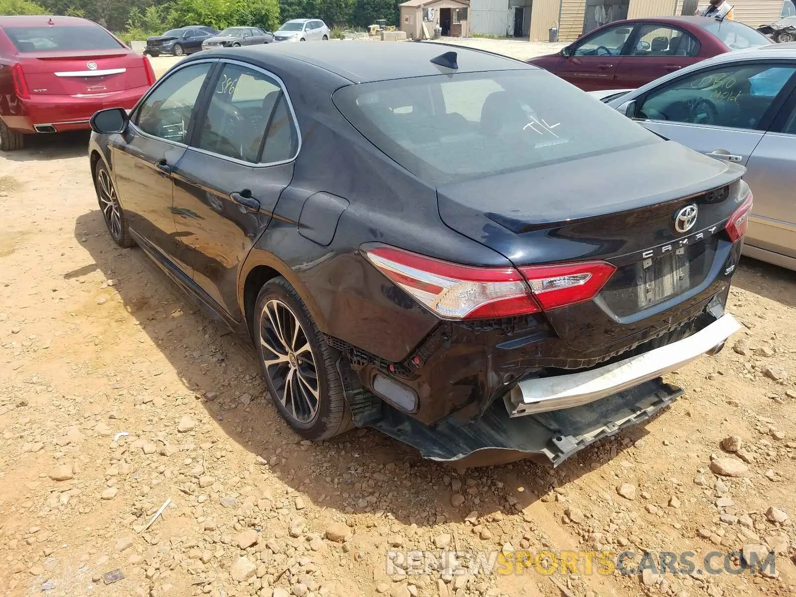 3 Photograph of a damaged car 4T1G11AK4LU955667 TOYOTA CAMRY 2020