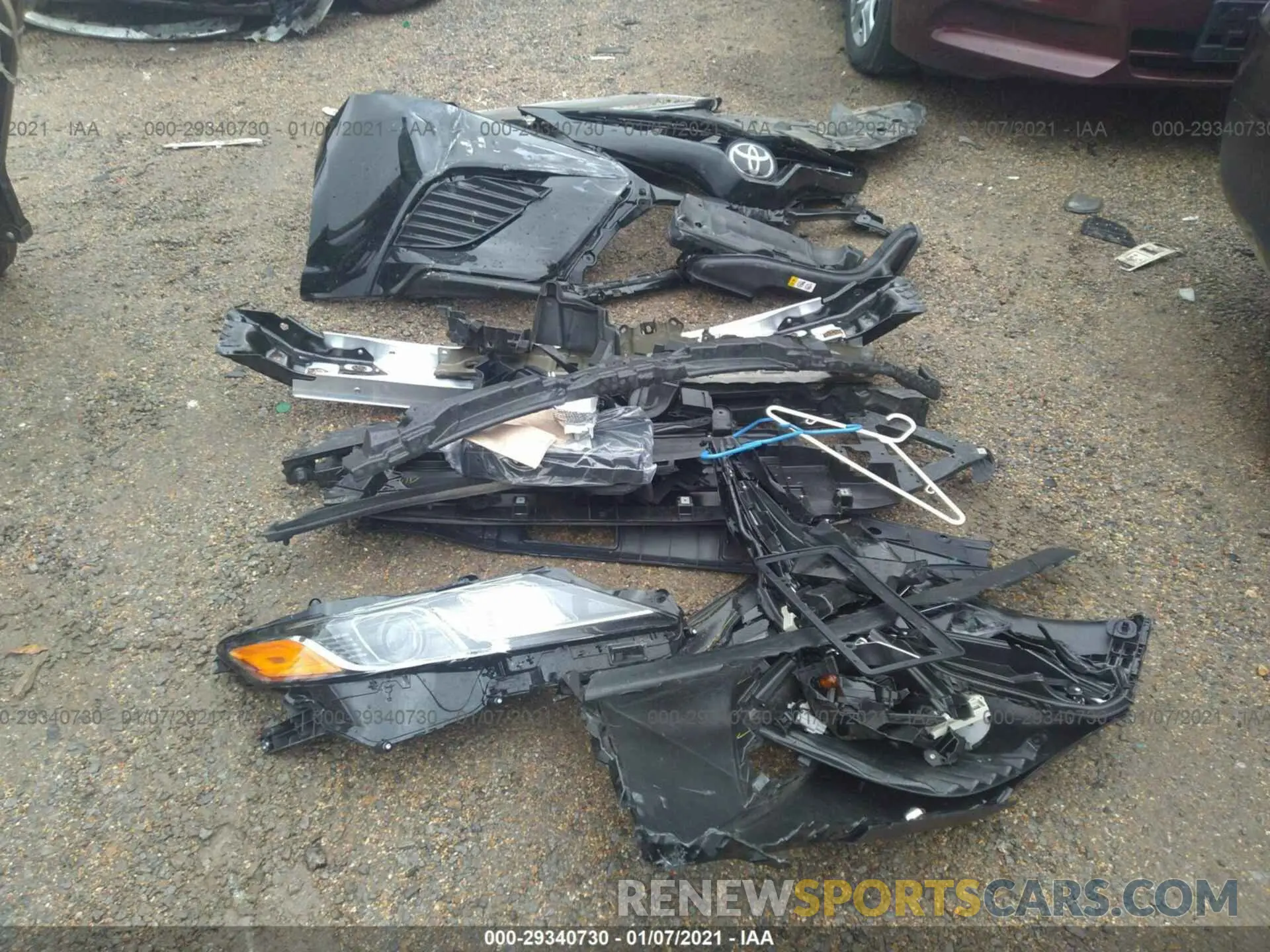 12 Photograph of a damaged car 4T1G11AK4LU960142 TOYOTA CAMRY 2020