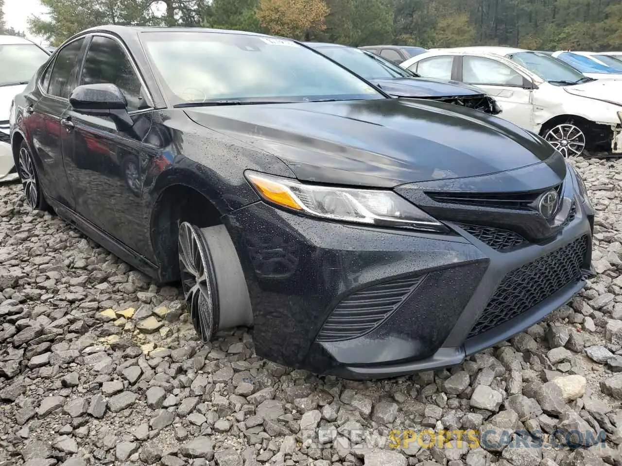 1 Photograph of a damaged car 4T1G11AK4LU961114 TOYOTA CAMRY 2020