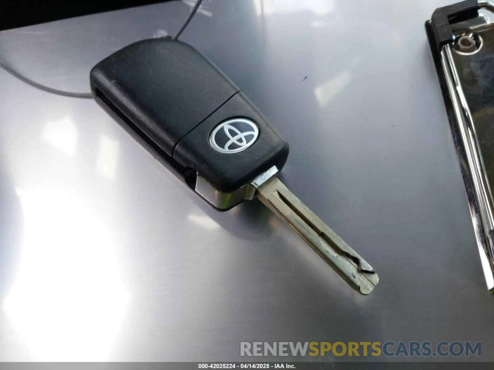11 Фотография поврежденного автомобиля 4T1G11AK4LU963381 TOYOTA CAMRY 2020