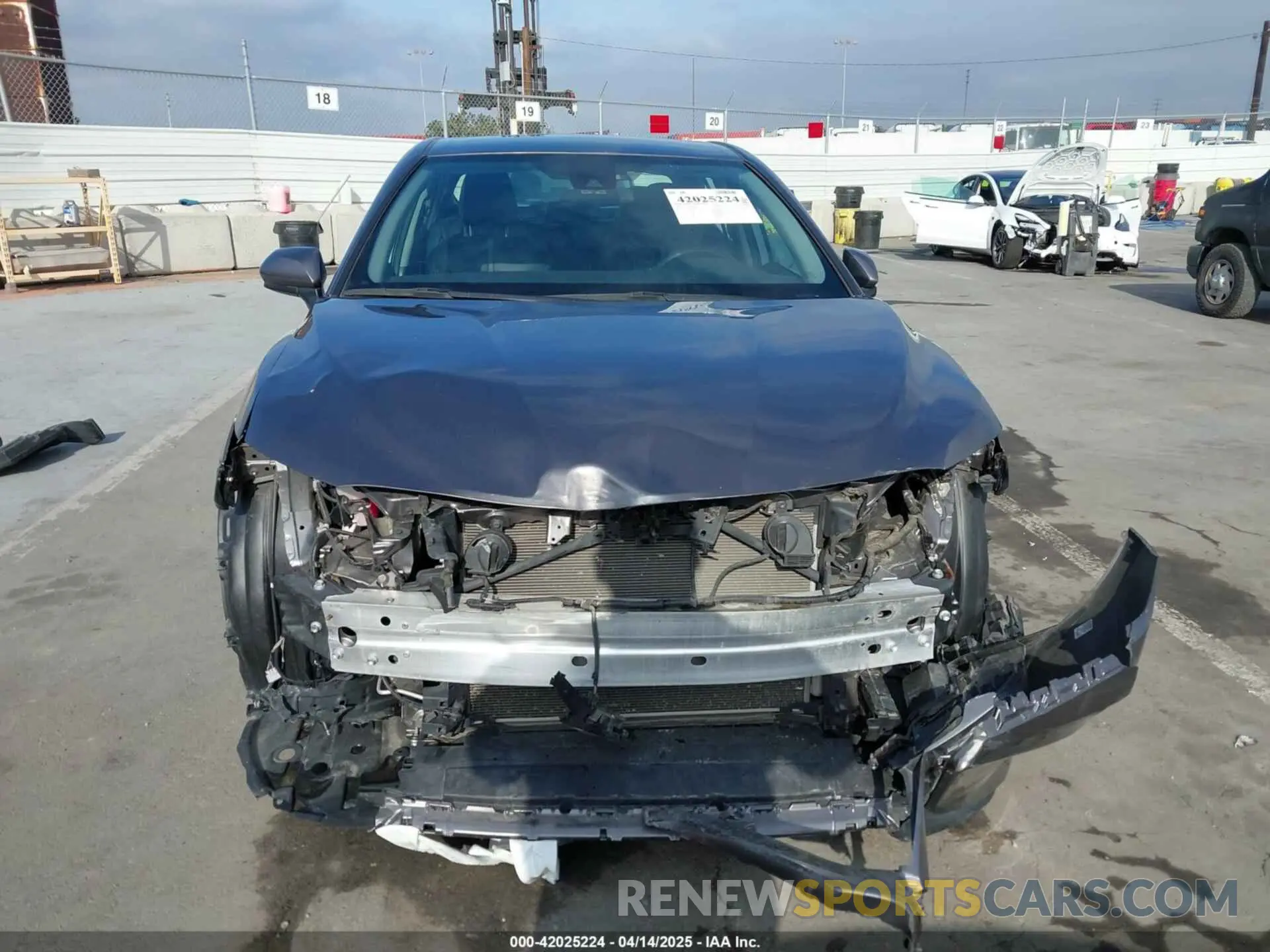 12 Фотография поврежденного автомобиля 4T1G11AK4LU963381 TOYOTA CAMRY 2020