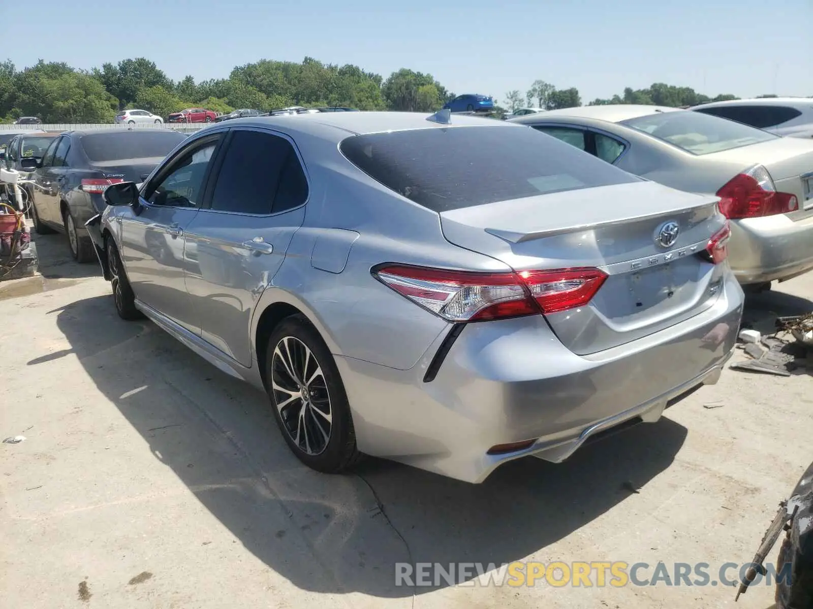 3 Photograph of a damaged car 4T1G11AK4LU991830 TOYOTA CAMRY 2020