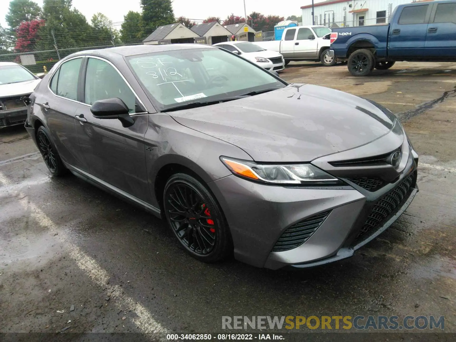 1 Фотография поврежденного автомобиля 4T1G11AK4LU998440 TOYOTA CAMRY 2020