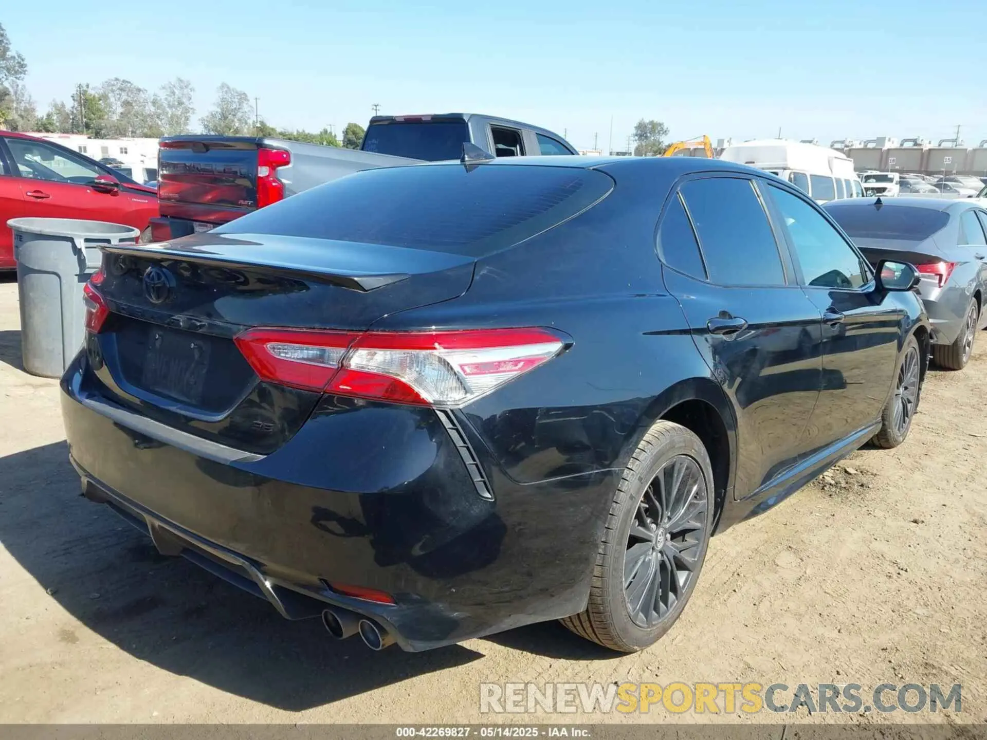 4 Фотография поврежденного автомобиля 4T1G11AK5LU309456 TOYOTA CAMRY 2020