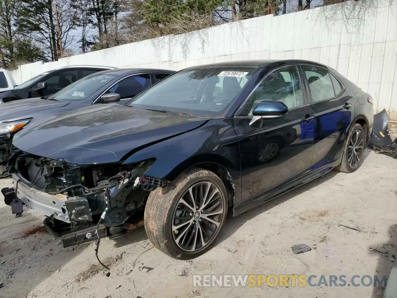 1 Photograph of a damaged car 4T1G11AK5LU315483 TOYOTA CAMRY 2020